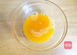 Illustration of how to make shrimp, luffa and mushroom soup 6