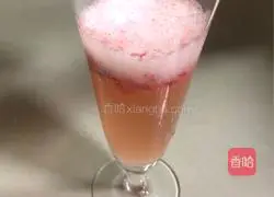 Strawberry Sprite Yakult Recipe Illustration 4