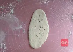 Illustration of how to make oil-free and sugar-free sweet flatbread 12