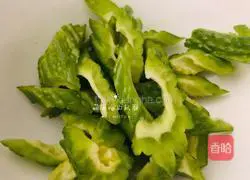 Remove the heat | Meatball and Bitter Melon Soup Recipe Illustration 1