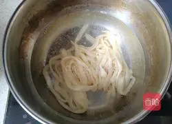 Illustration of tomato, egg and pepper noodle soup 9