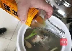 Casserole Fish Head Soup Recipe Illustration 6