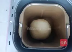 Illustration of how to make meat floss bread rolls 4