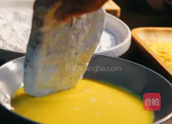 Illustration of how to make golden fried steak 4