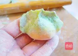 Xinwen Gourmet Lamb, Carrot and Hundred Ingredient Dumplings Recipe Illustration 15