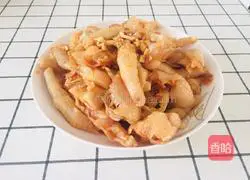 Illustration of how to make red oil chicken feet 9