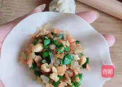 Illustration of how to make fried crystal buns 8