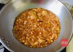 Illustration of how to make pickled cabbage and mutton noodles 8