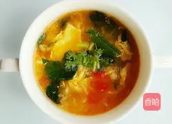Illustration of how to make vegetable and egg noodle soup 12