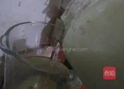 Illustration of how to make soybean milk 5