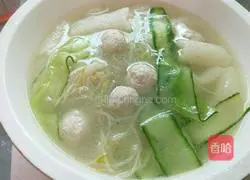 Meatballs, bamboo fungus and jade belt soup Illustration 5