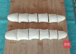 Illustration of how to make milk steamed buns 5