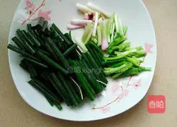 Illustration of how to make scallion noodles 2