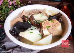 Illustration of how to make black fungus and yam spine soup 15