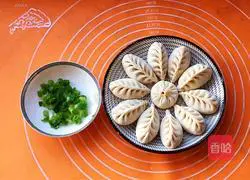 Illustration of how to make fried buns 1