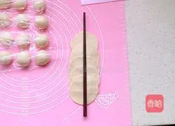 roses Illustration of how to make bread 8