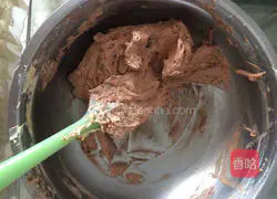 Illustration of how to make cocoa almond biscuits 5