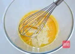 Illustration of how to make matcha stump cake roll 9