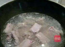 Illustration of how to make carrot and corn ribs soup 4