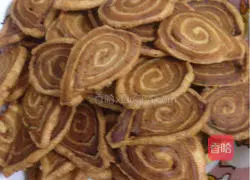 Illustration of how to make snack cat ears 12