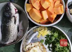 Illustration of how to make papaya and crucian carp soup 2