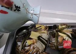 Illustration of how to make steamed eggs with crab sticks 2