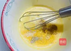 Quick breakfast: Illustration of how to make green onion and egg pancakes 3