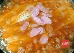 Illustration of tomato and egg braised noodles 12