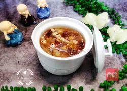 Illustration of how to make peach gum, white fungus and barley soup 9