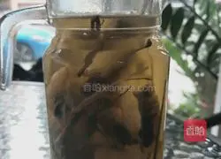 Illustration of how to make hot soup for babies having nightmares 3