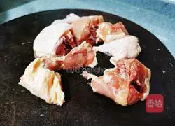 Illustration of how to make chicken stewed with potatoes 1