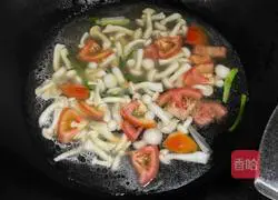 Tomato, seafood and mushroom soup recipe 7