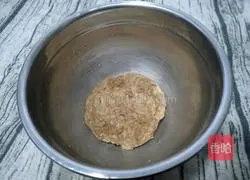 Illustration of how to make homemade cat ears snacks 8