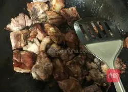 Illustration of how to cook ribs and corn and beans stewed 3