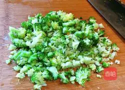 How to make broccoli vermicelli pancakes Illustration 4