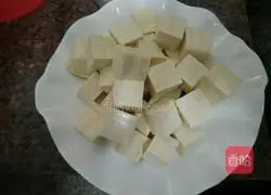 Illustration of how to make braised tofu 1