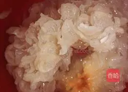 Illustration of how to make white fungus, red dates and sago 2