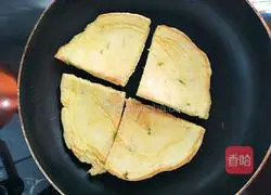 Baby Complementary Food Meat Floss Egg Pancake Recipe Illustration 11