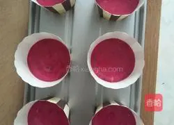 How to make dragon fruit raisin walnut muffin cake Illustration 6