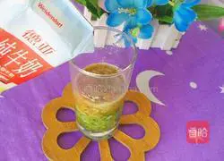 Illustration of how to make cucumber and apple milkshake 6