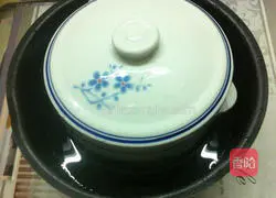 Illustration of how to make Angelica, Red Dates and Codonopsis Chicken Soup 4