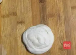 Illustration of how to make hand-shredded biscuits 17