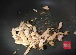 Illustration of how to make shredded pork noodles with pickled vegetables 2