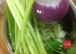 Illustration of braised noodles 1