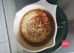 Illustration of Zhang Yunlei's instant noodles recipe 7
