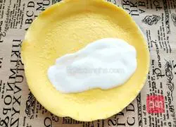 Illustration of how to make fruit crepes 7