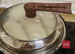  Illustration of how to make glutinous rice rolls 13