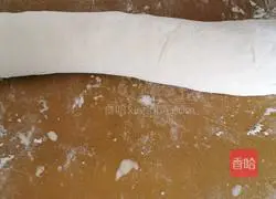 Illustration of how to make green onion rolls 7