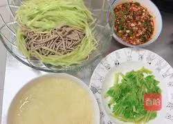 Illustration of how to make cold parsley and tofu shreds 8