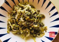 Illustration of how to make shredded bean noodle soup 3